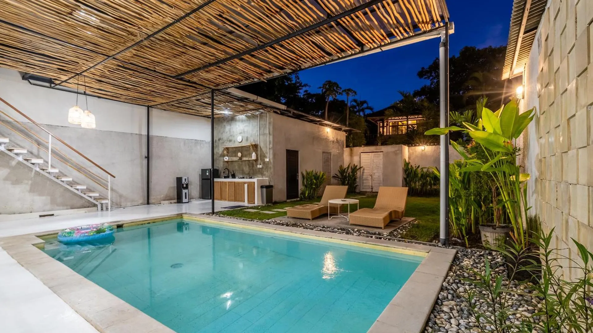 Villa Apollo - 4Br Private Villa In Seminyak