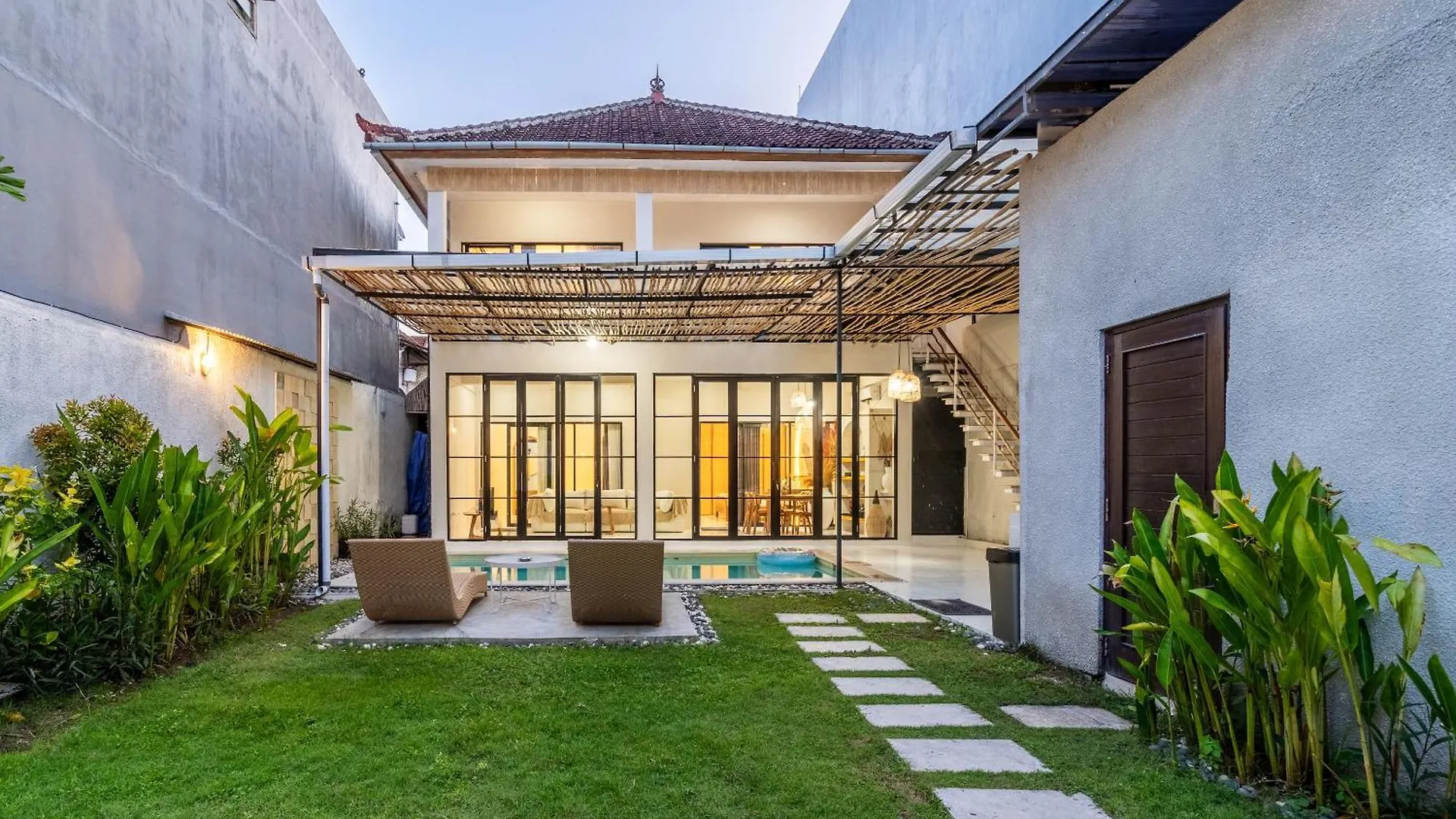 Villa Apollo - 4Br Private Villa In Seminyak
