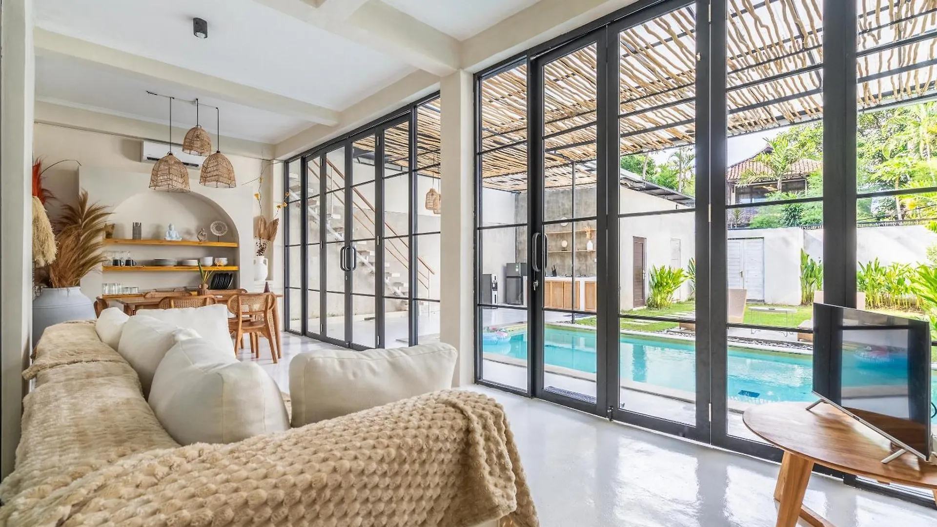 Villa Apollo - 4Br Private Villa In Seminyak